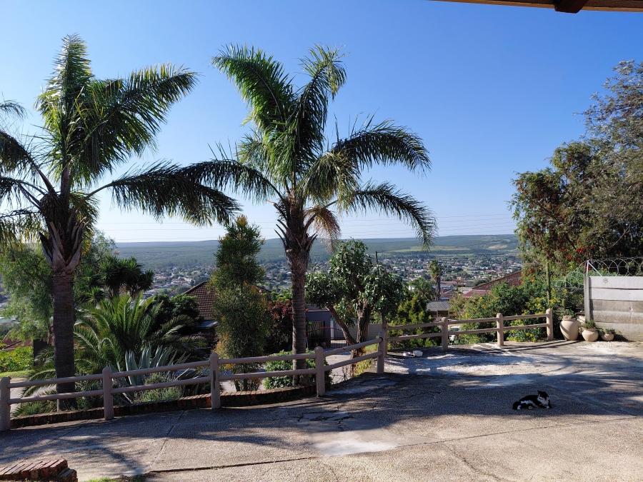 5 Bedroom Property for Sale in Heuwelkruin Eastern Cape